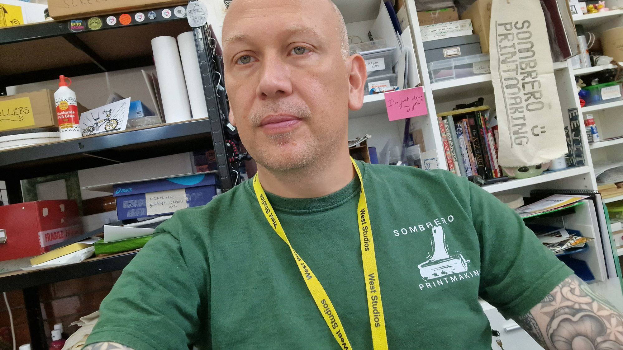 Photo of linoprint artist Dave Elsom from Sombrero Printmaking