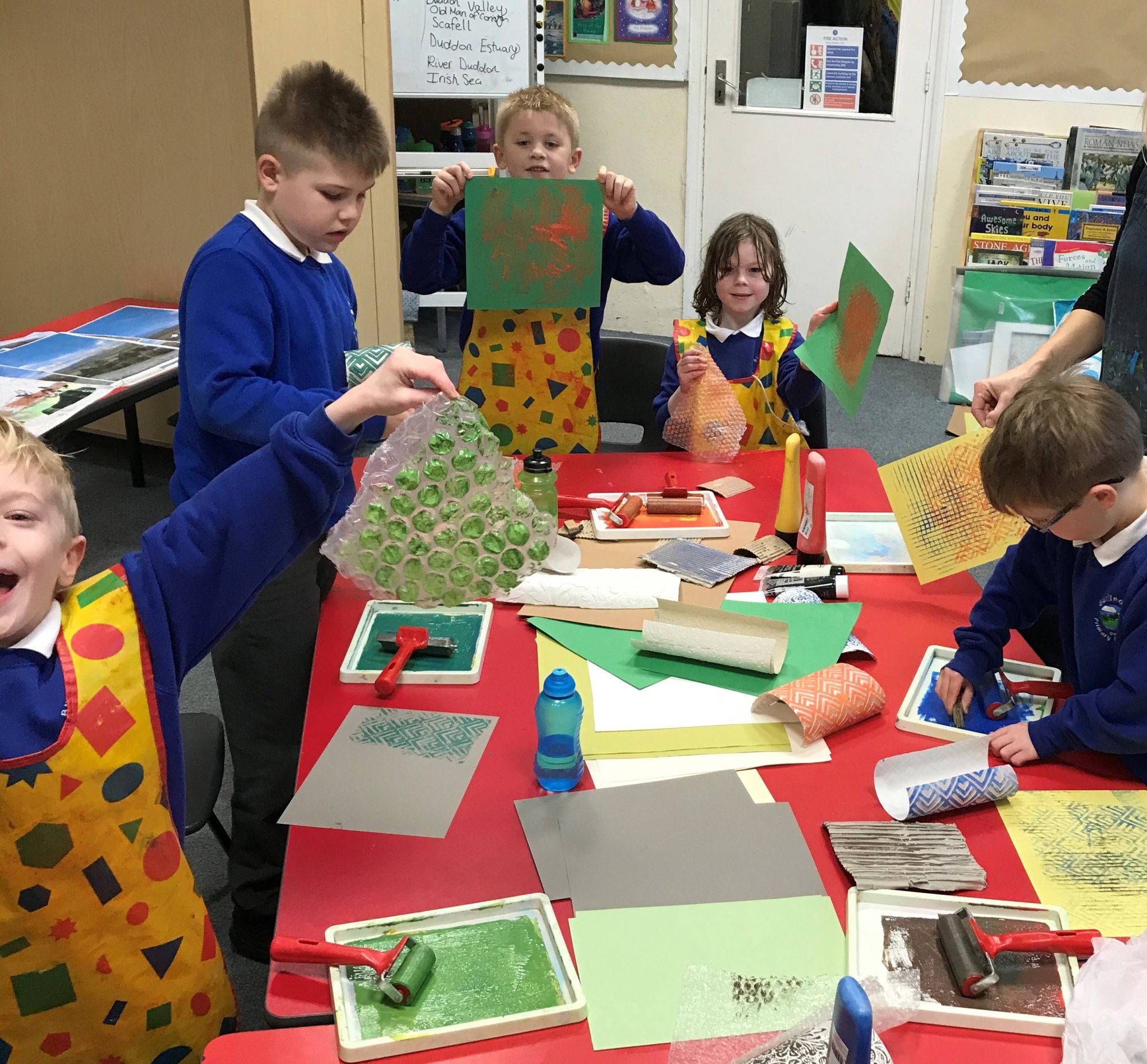 Photo of children learning to monoprint