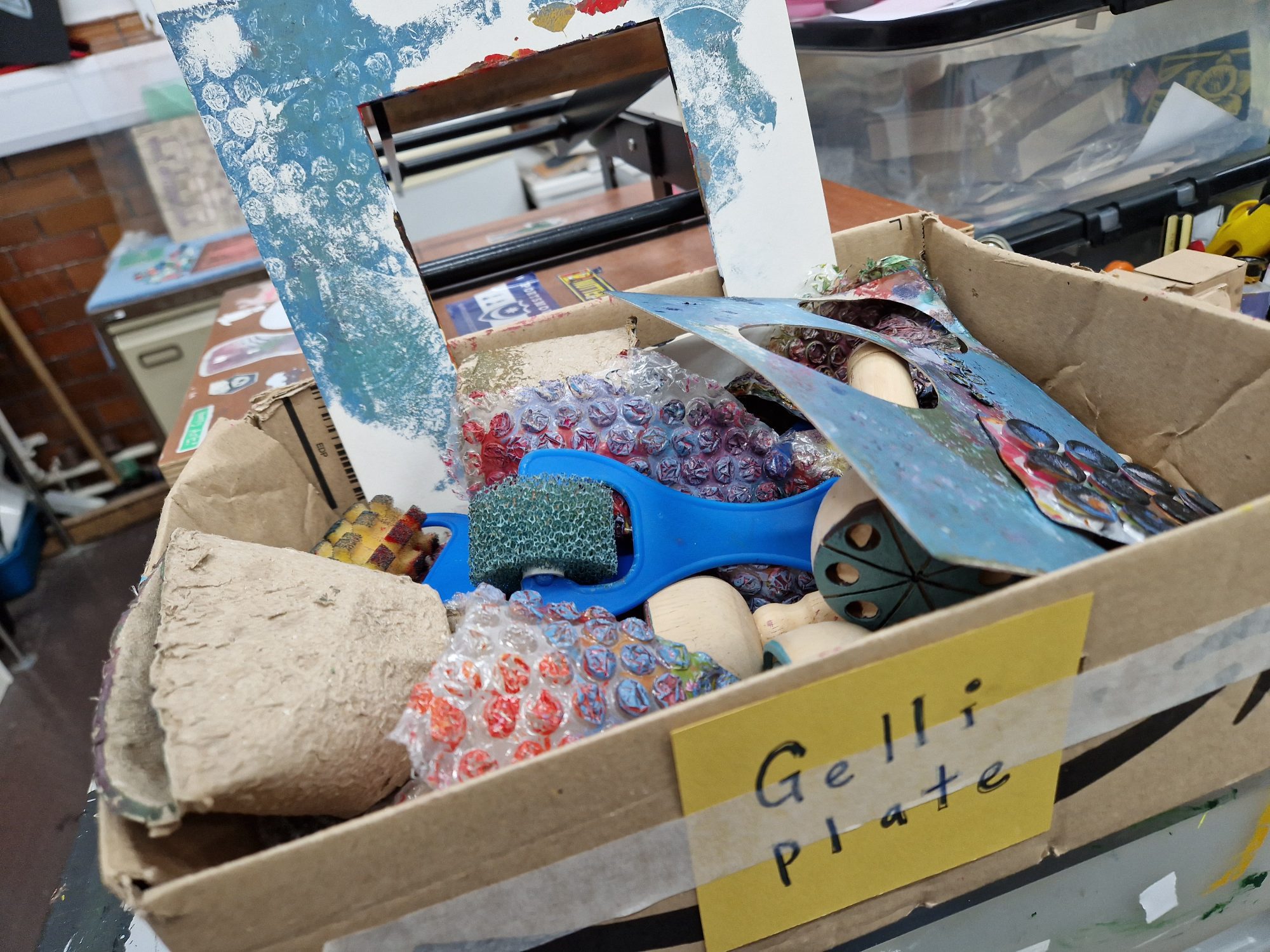 Box of supplies for gelli plate printing